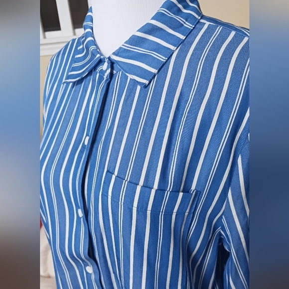Daily Thread Striped Tunic Top M NWOT - Picture 3 of 11